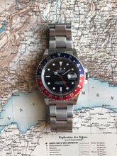 Load image into Gallery viewer, 1998 Rolex GMT Master 16700 - Full Set with extra Bezel