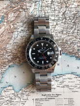 Load image into Gallery viewer, 1998 Rolex GMT Master 16700 - Full Set with extra Bezel