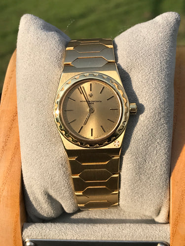 Vintage Vacheron Constantin Overseas 222 Champagne 18K yellow Gold 222