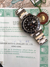 Load image into Gallery viewer, 1998 Rolex GMT Master 16700 - Full Set with extra Bezel