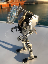 Load image into Gallery viewer, Robot Watch Stand Big Eye
