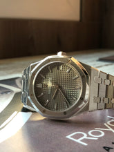 Load image into Gallery viewer, Royal Oak Grey Dial